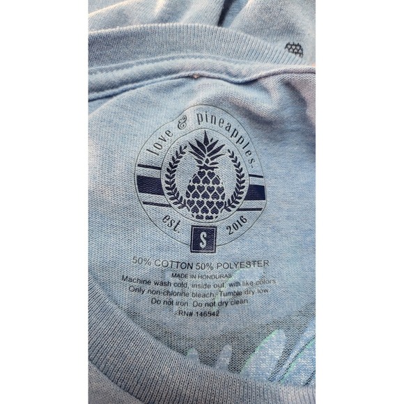 Love & Pineapples Graphic T-Shirt Mermaid Sunshine Sea Blue size S - Picture 5 of 6